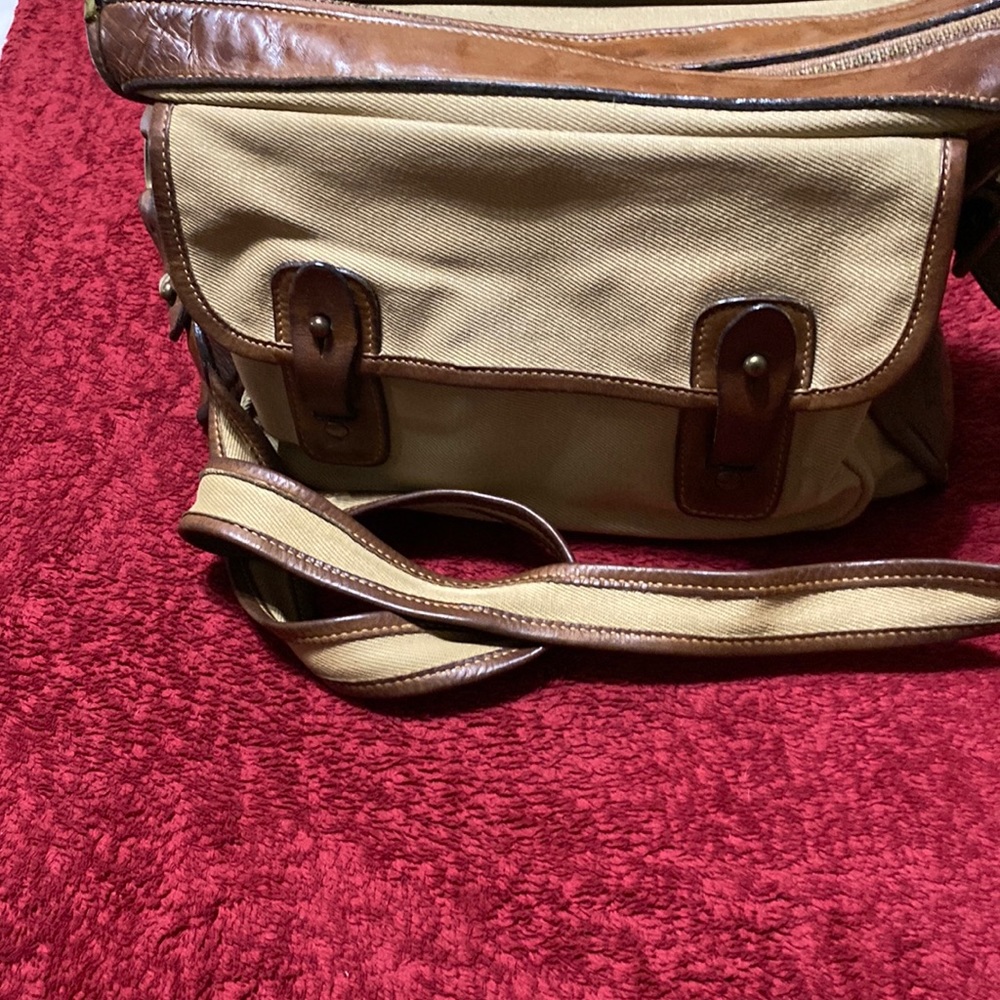 Ladies clothes & accessories